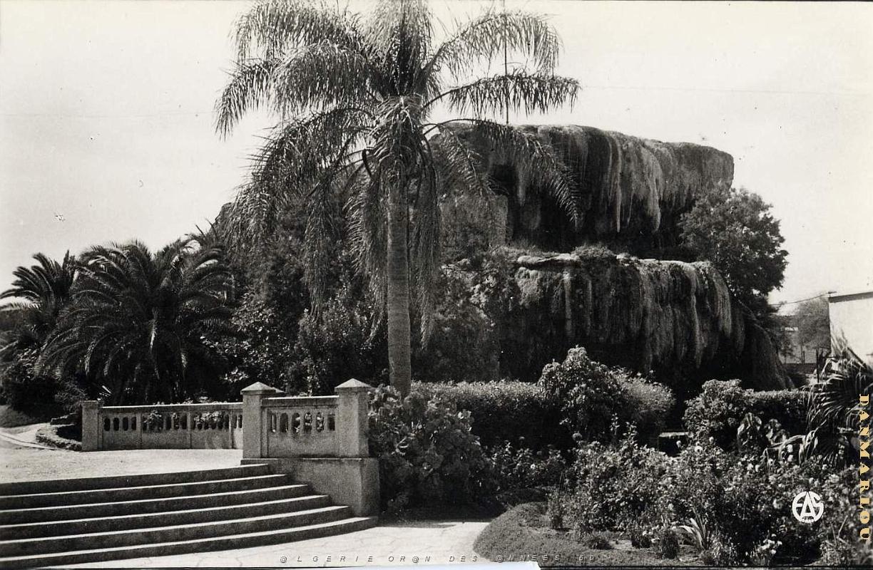 Hammam bou hadjar 514- Le Rocher COLLECTION DES AMIS DE ND DE SANTA CRUZ.jpg